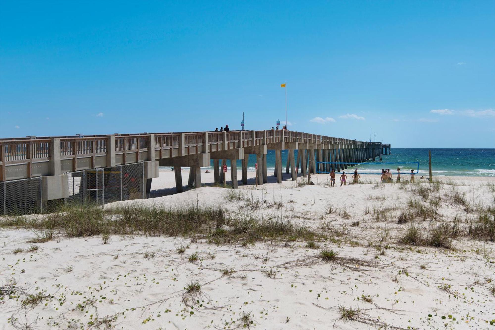 Haven! 2br 2ba Sleeps 6! Coastal Paradise Awaits!