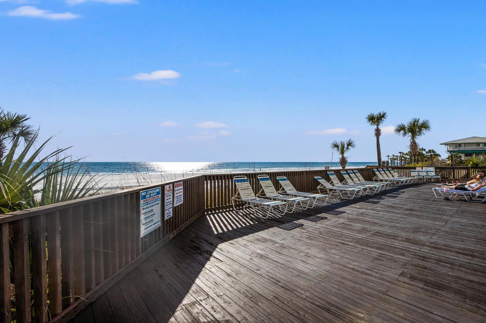 Haven! 2br 2ba Sleeps 6! Coastal Paradise Awaits!