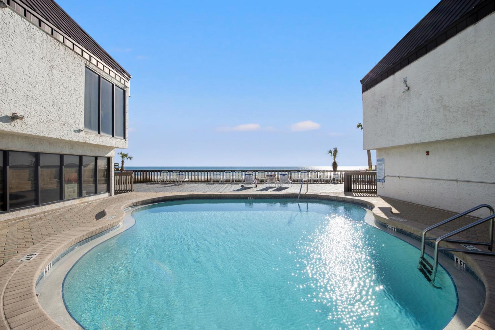 Haven! 2br 2ba Sleeps 6! Coastal Paradise Awaits!