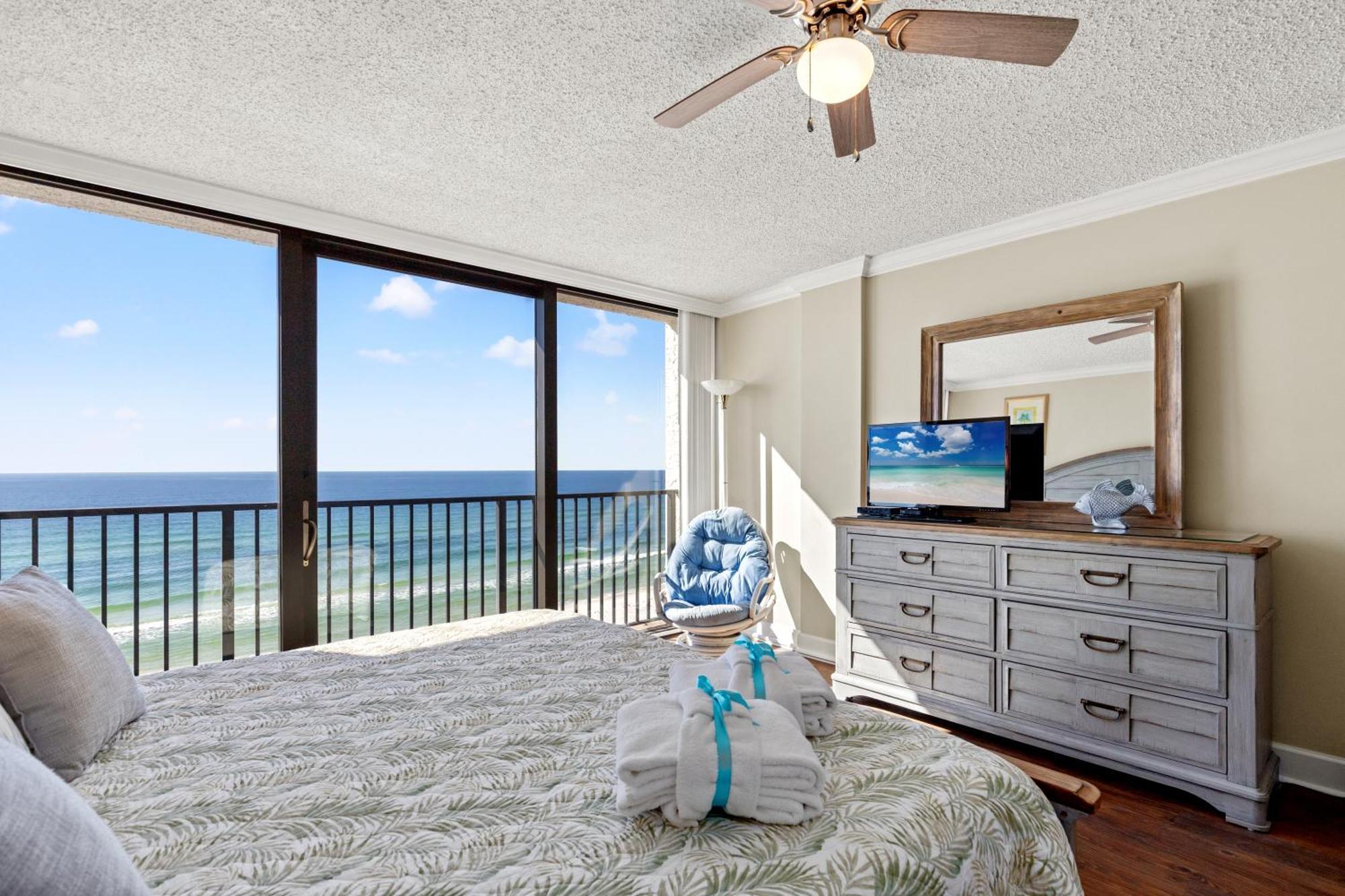 Haven! 2br 2ba Sleeps 6! Coastal Paradise Awaits! * Panama City Beach